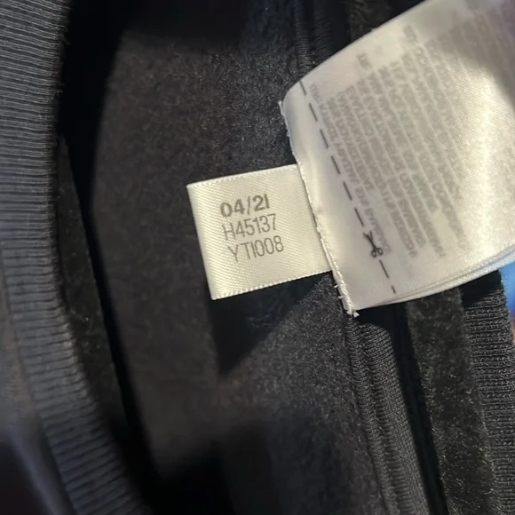 ADIDAS X FARM RIO PRINT LOOSE CROPPED FLEECE
LOGO SWEATSHIRT SMALL - Picture 6 of 8